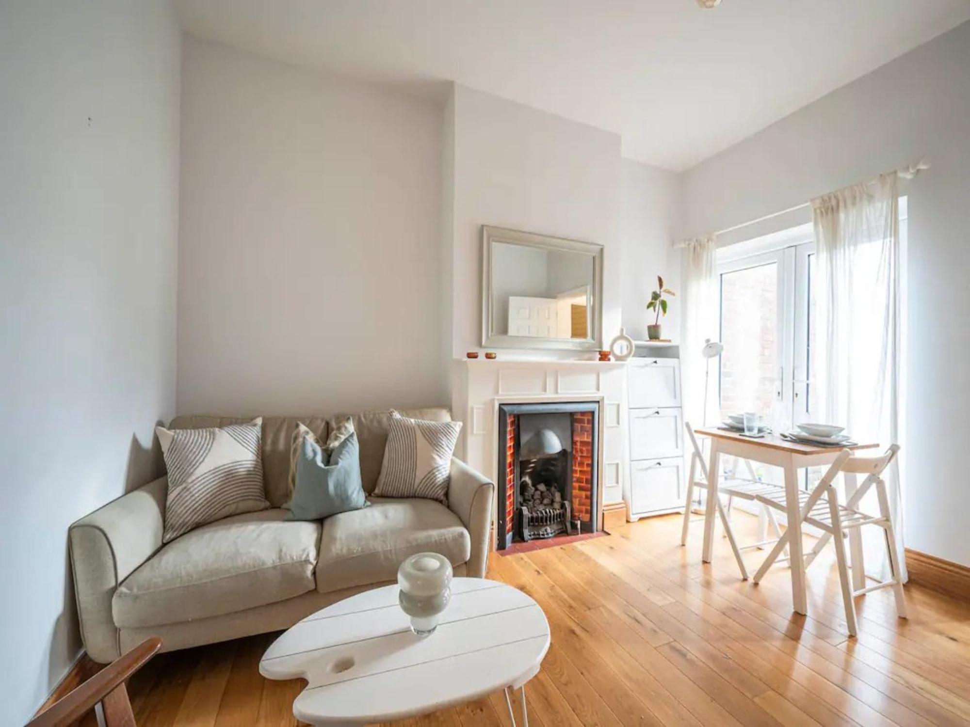 Pass The Keys Hither Ground Floor Flat With Garden Appartement