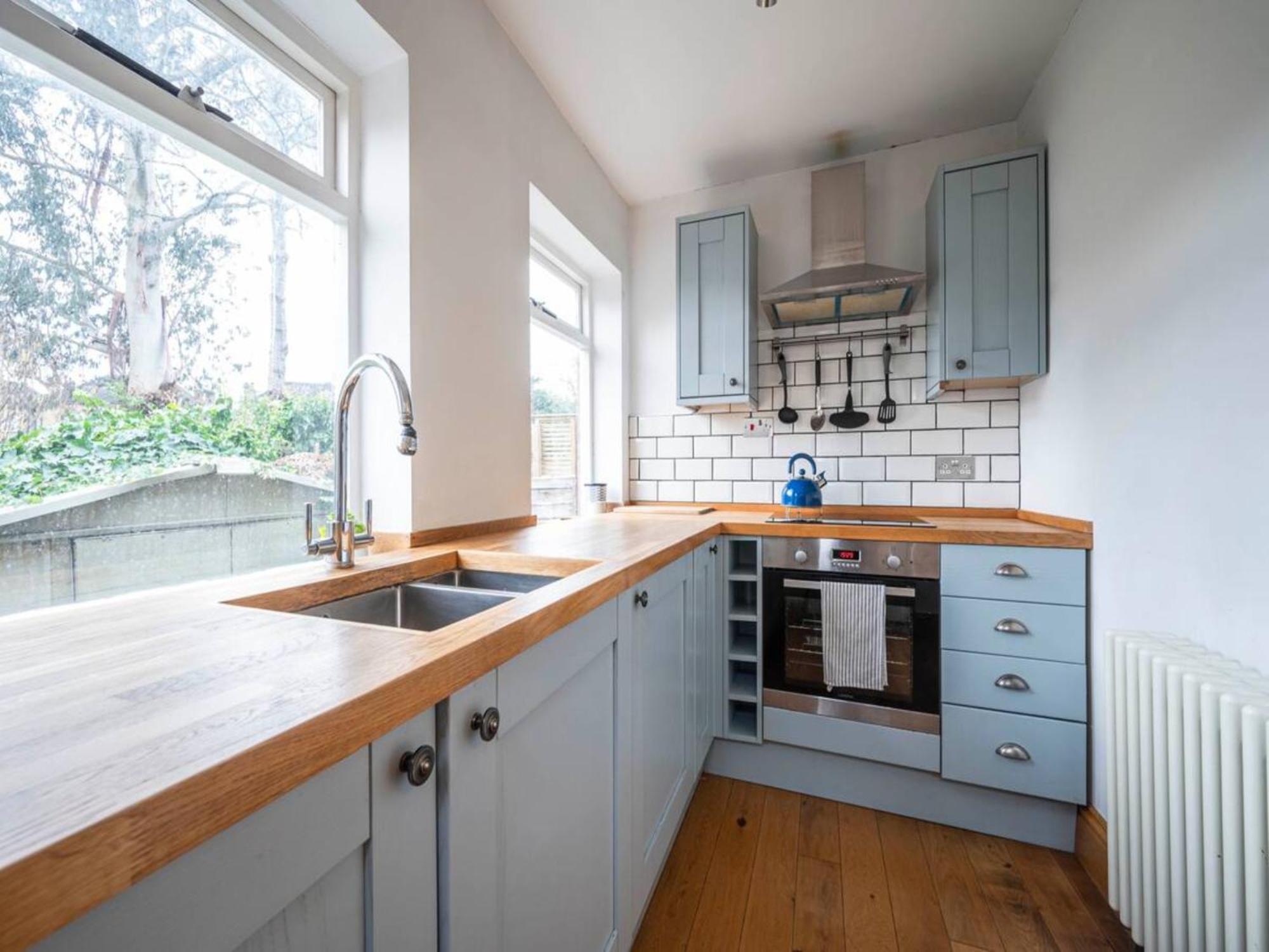 Pass The Keys Hither Ground Floor Flat With Garden * Londres