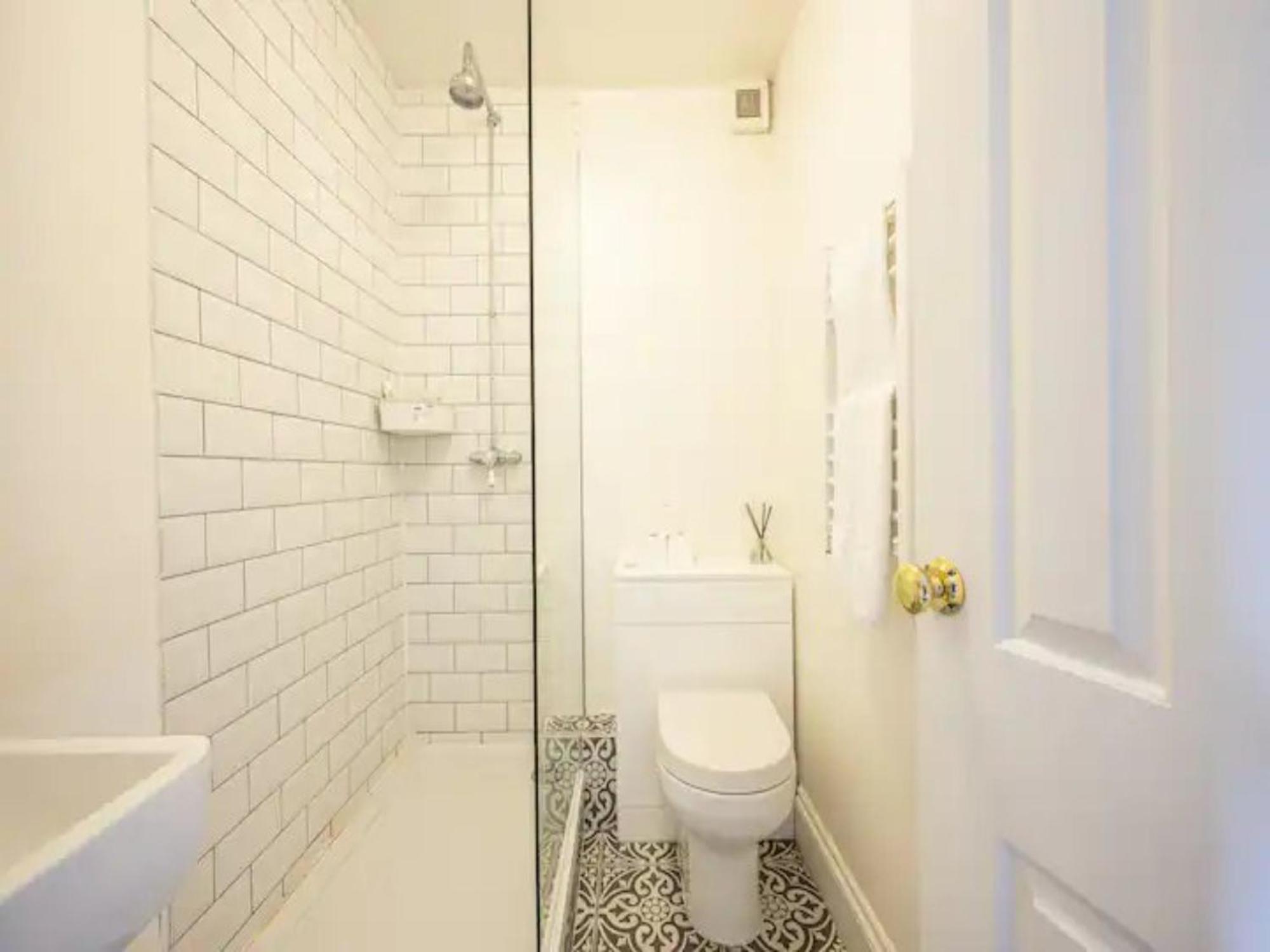 Pass The Keys Hither Ground Floor Flat With Garden Londres