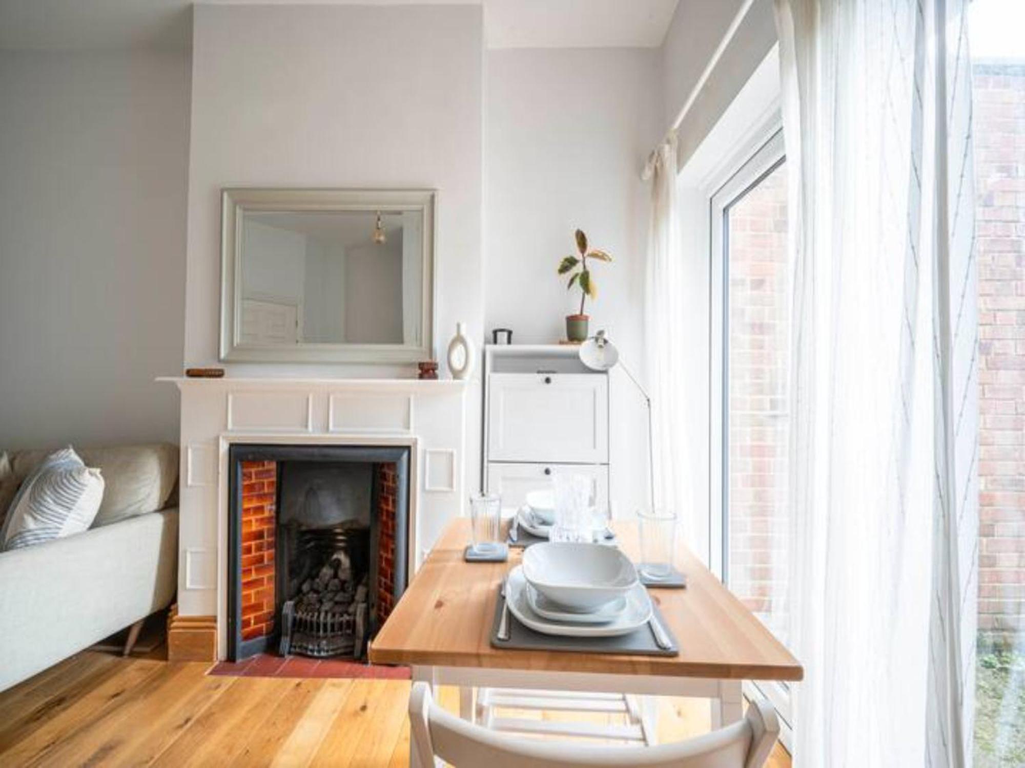 Pass The Keys Hither Ground Floor Flat With Garden Appartement