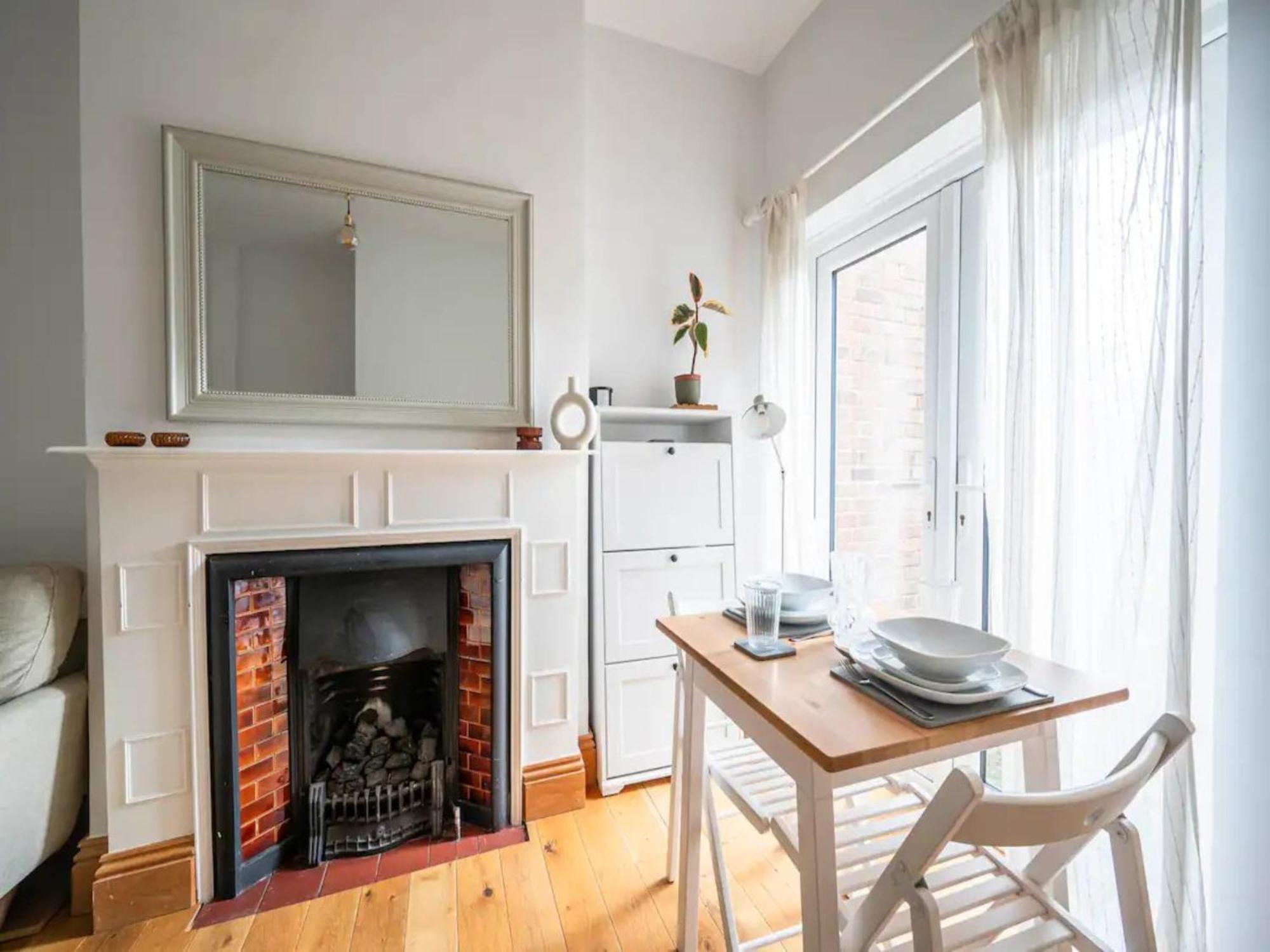 Pass The Keys Hither Ground Floor Flat With Garden * Londres