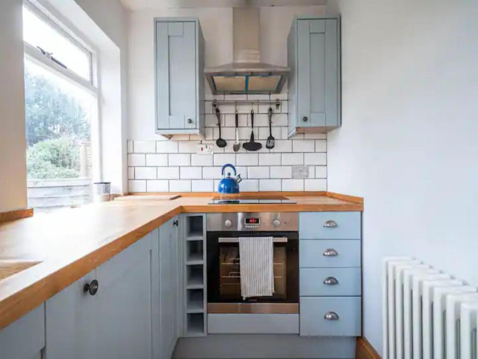 Pass The Keys Hither Ground Floor Flat With Garden Appartement *